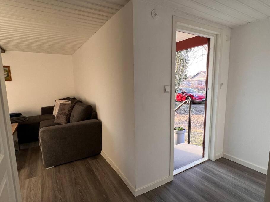 Lantlig Villa I Ljungbyhed ภายนอก รูปภาพ